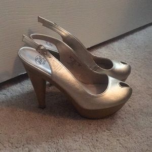 Peep toe heels worn once size 8